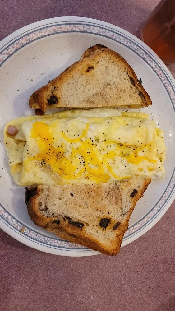 Western Omlette with Raisin Toast
